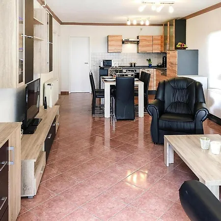 Apartmán With Terrace At The Kummerower In