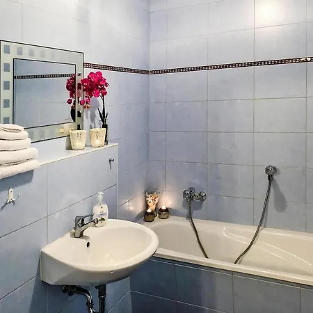 With Terrace At The Kummerower In Apartmán